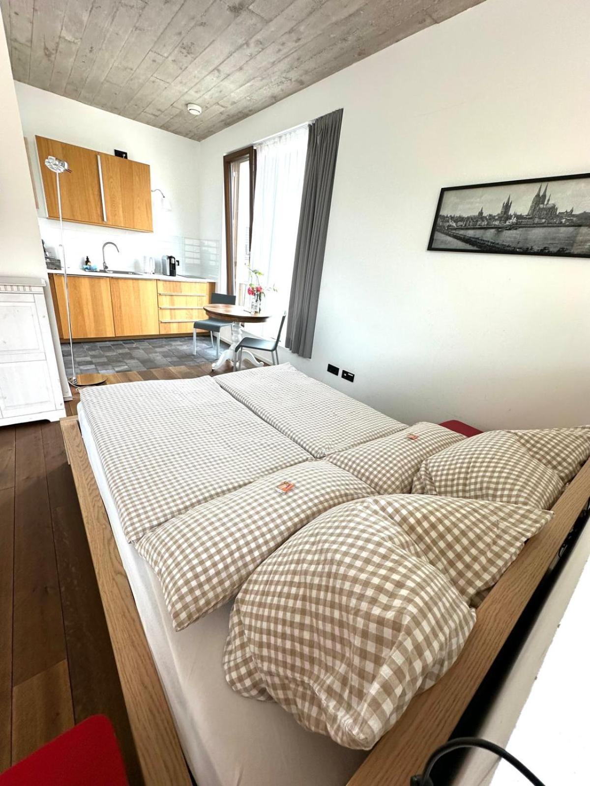 Cologne Country Lodge Екстериор снимка