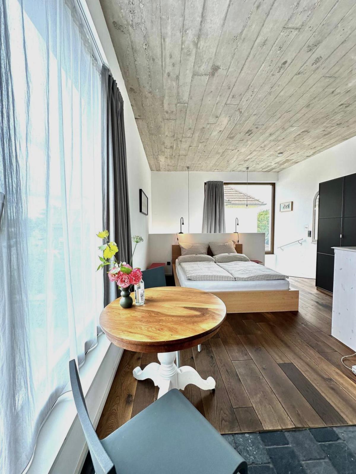 Cologne Country Lodge Екстериор снимка