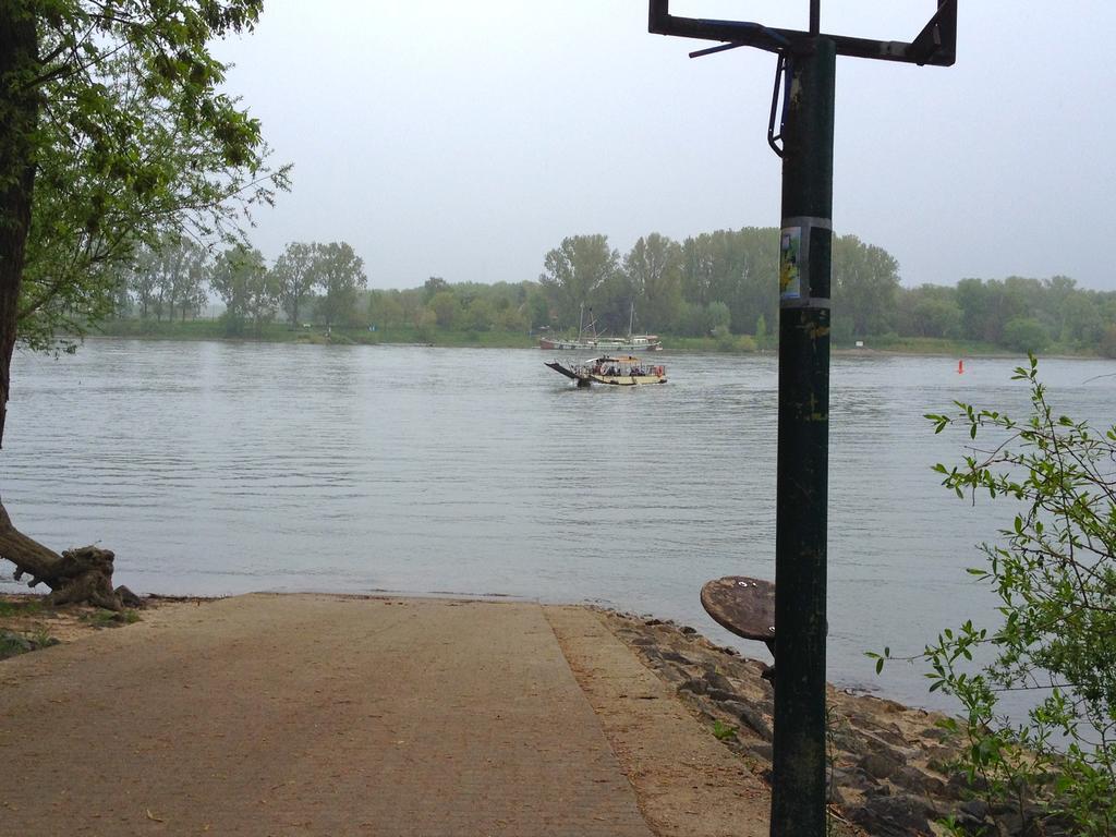Cologne Country Lodge Екстериор снимка